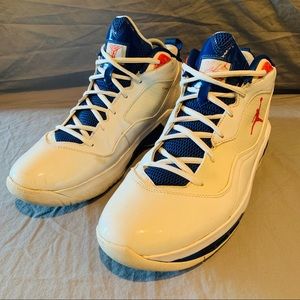 Men’s NIKE JORDAN MELO M8 Basketball Shoes sz 10.5